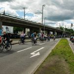 12.07.2020 Fahrraddemo in Oldenburg. Die Demo führte u.a. über die "Nordtangente", einem Autobahnähnlichen Teil des Autobahnrings. ** 07/12/2020 Bicycle demo in Oldenburg. The demo included over the "Nordtangente", a part of the motorway ring similar to a motorway.